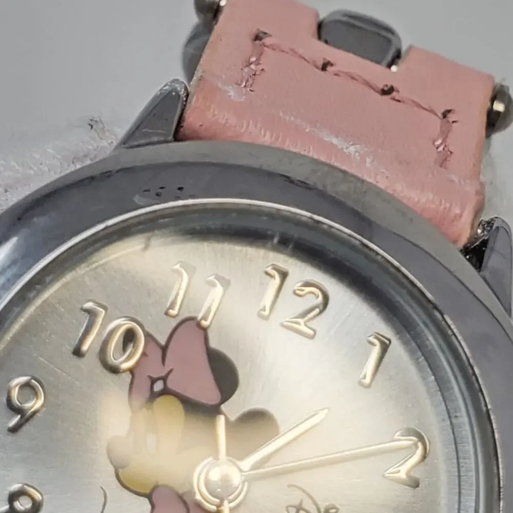 Disney Parks Minnie Mouse Watch Silver Hearts